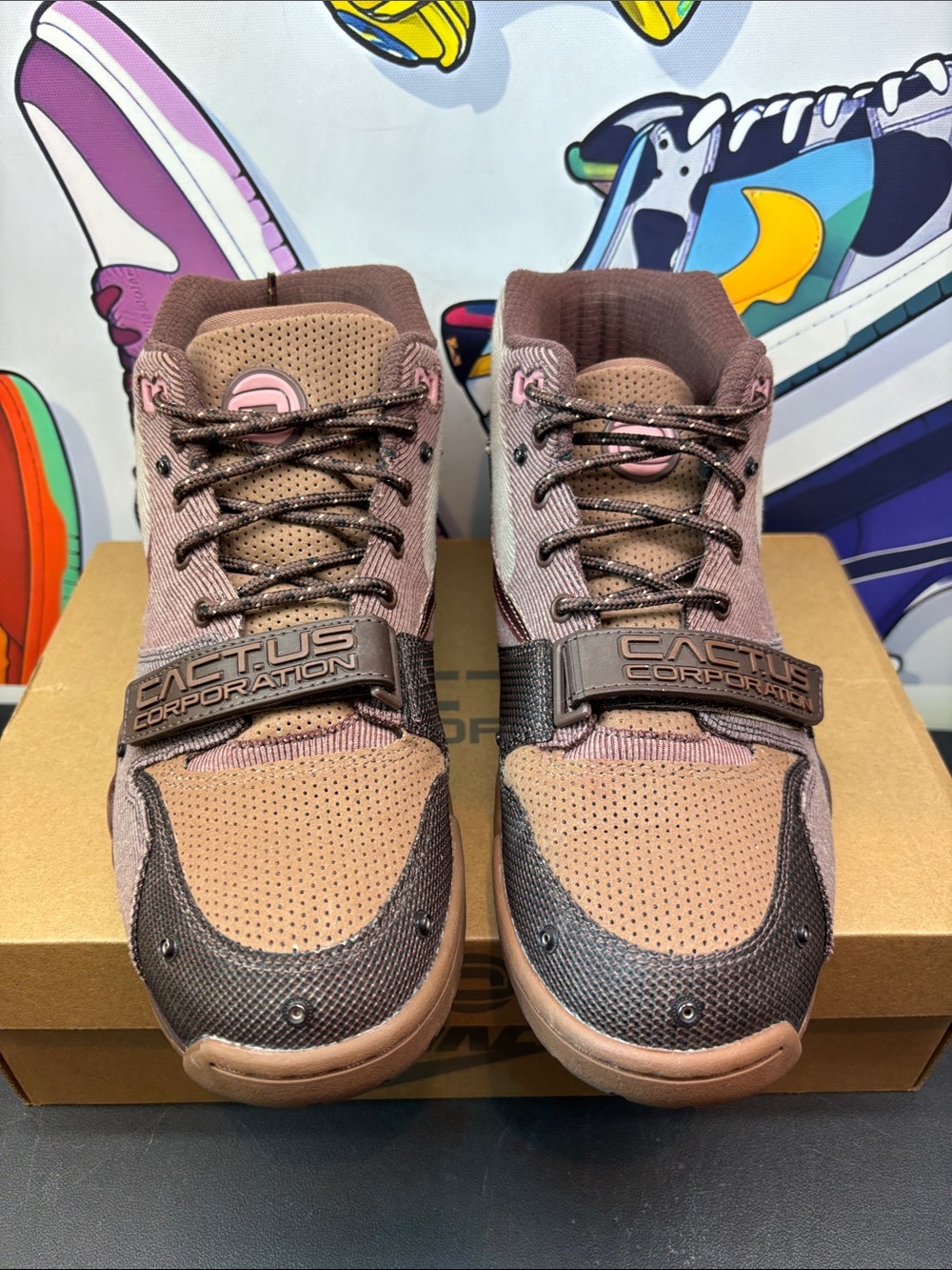 PRE-OWNED WITH BOX!! Travis Scott x Nike Trainers 1 SP “Chocolate “